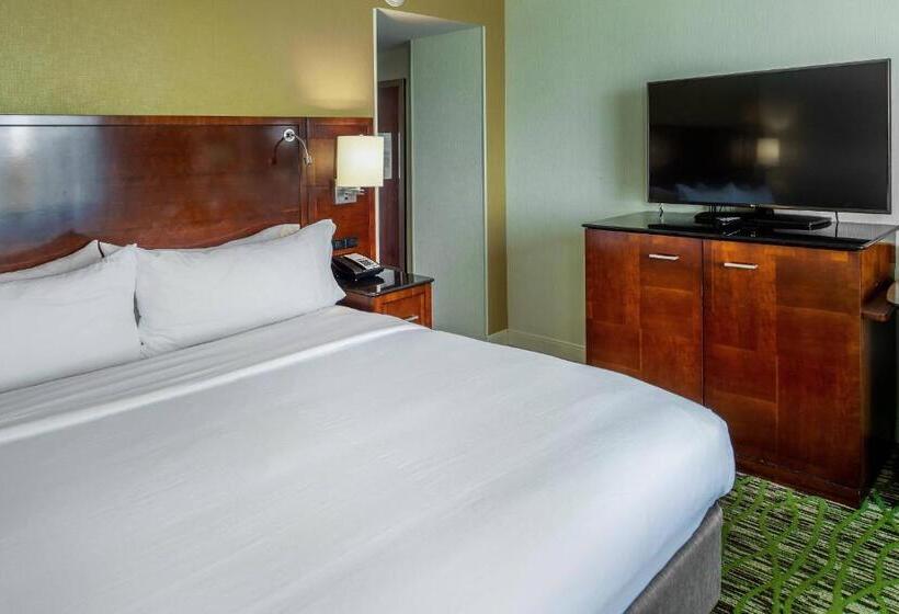 Номер Клуб, Marriott St. Louis West