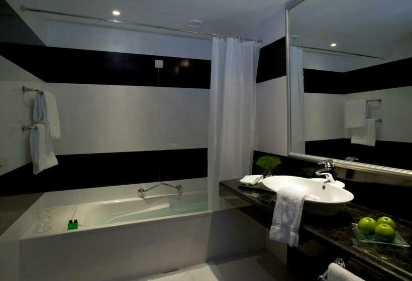 Полулюкс, Pestana Carlton Madeira Ocean Resort