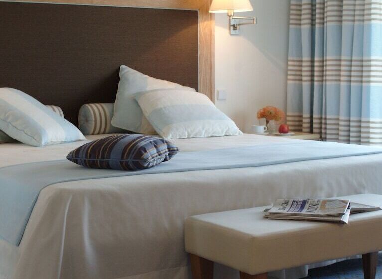 Семейный Номер, Pestana Carlton Madeira Ocean Resort