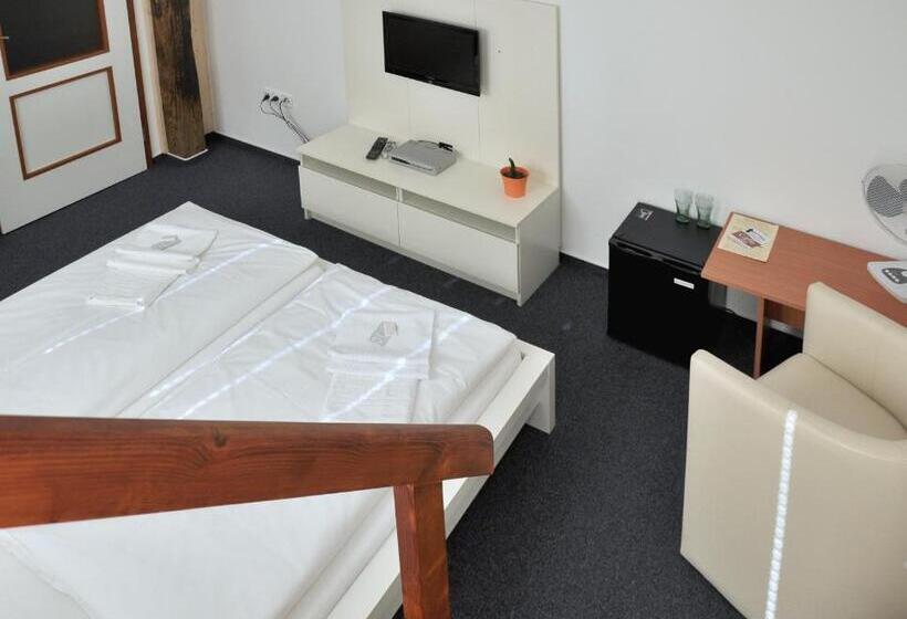 اتاق استاندارد, Pension Pod Věží