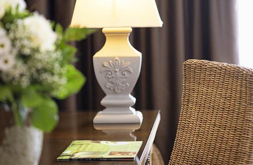 Классический Номер, Victor S Residenz Hotel Saarlouis