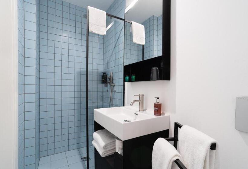 اتاق استاندارد یک نفره, Art Hotel Tartini