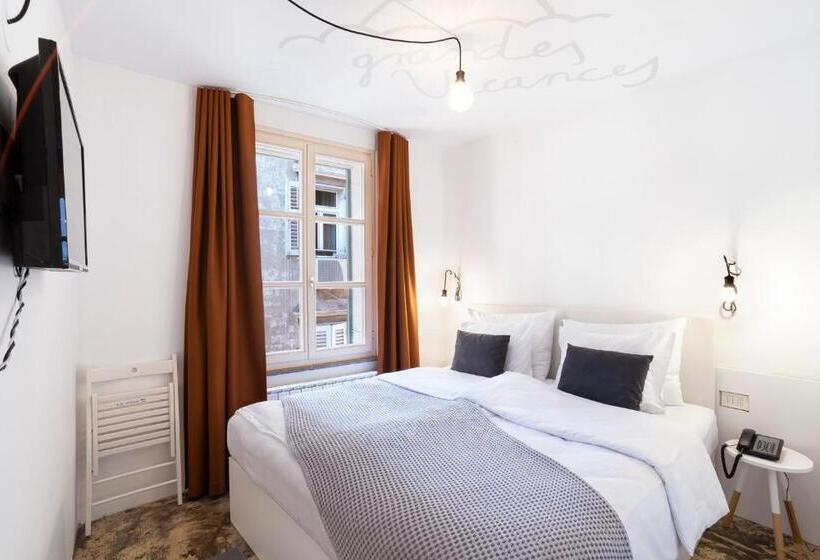 اتاق استاندارد با چشم‌انداز شهر, Art Hotel Tartini