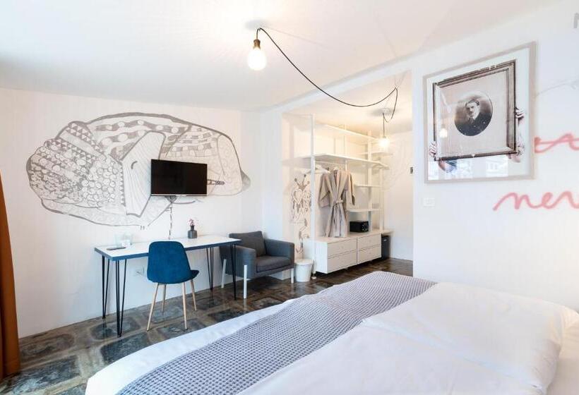 اتاق سوپریور با بالکن, Art Hotel Tartini