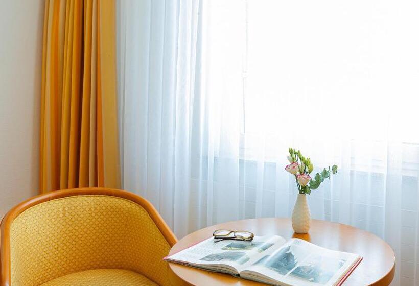 Номер Стандарт, Dorint Hotel Leipzig