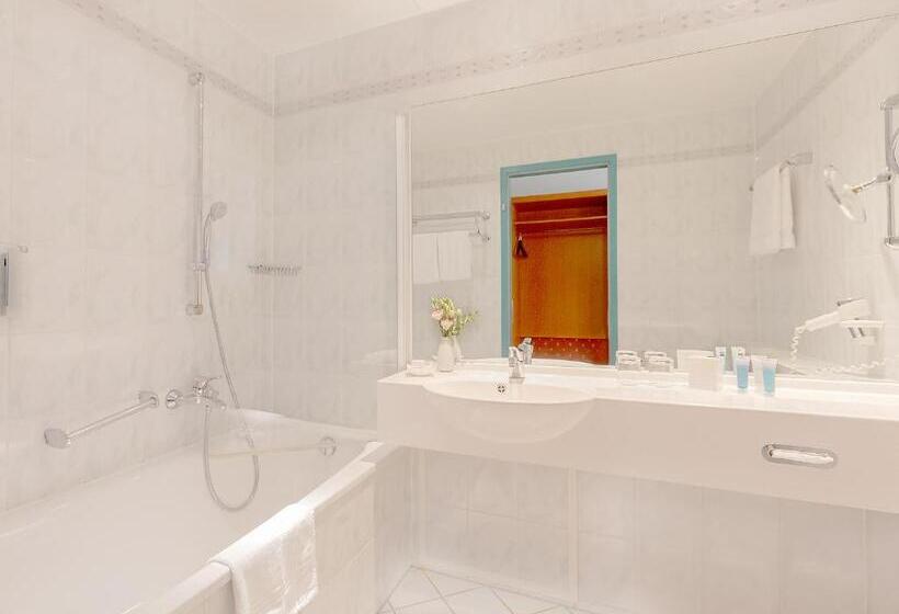 Номер Стандарт, Dorint Hotel Leipzig