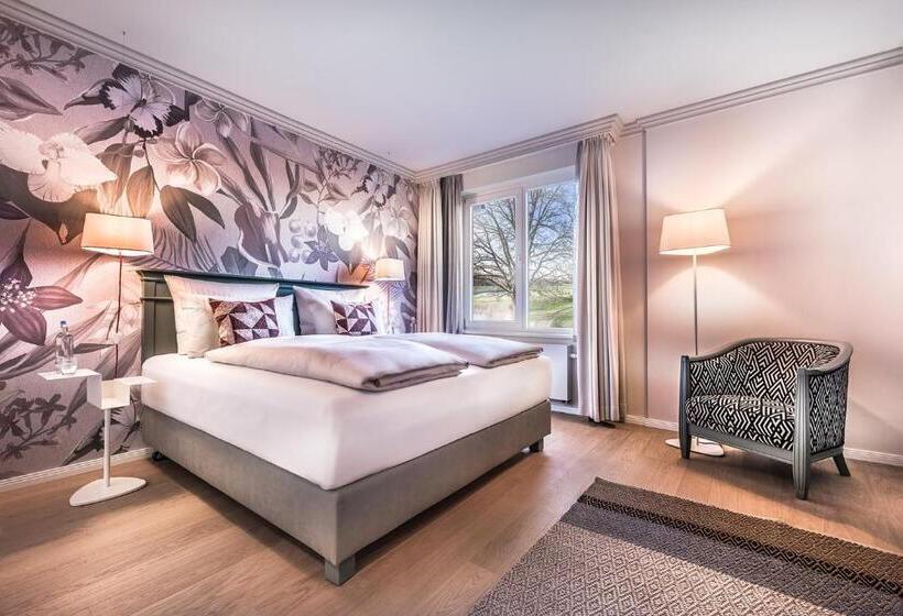 Standardzimmer, Steigenberger Hotel Treudelberg Hamburg