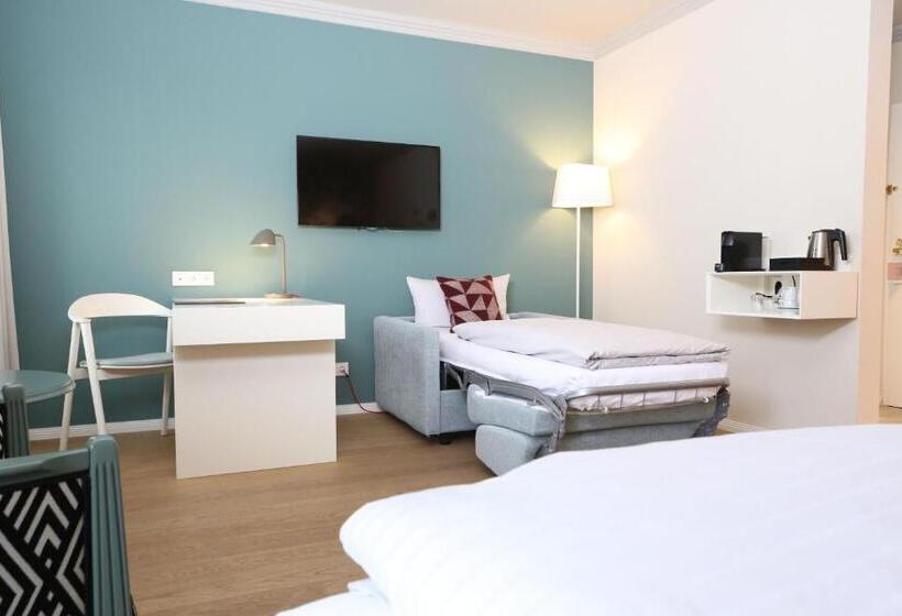 Standardzimmer, Steigenberger Hotel Treudelberg Hamburg