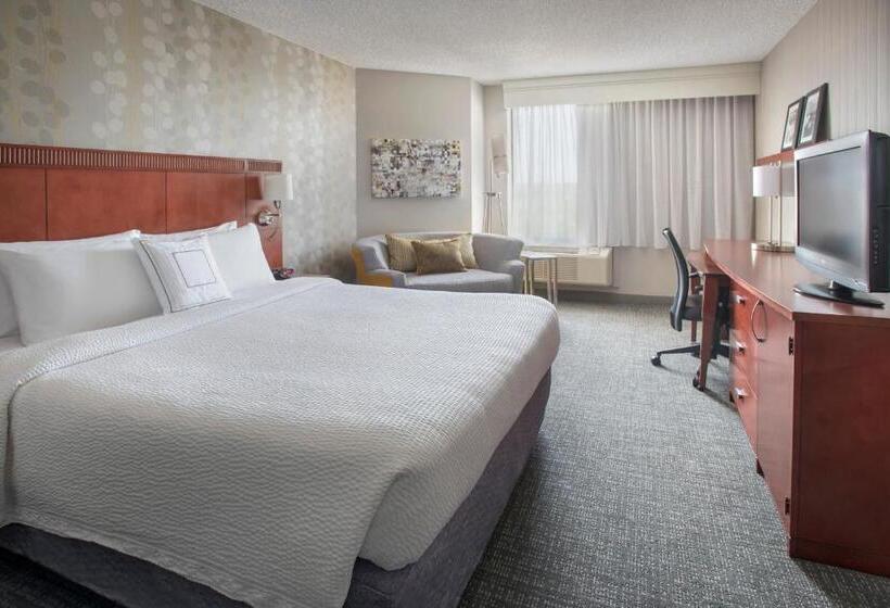 Номер Deluxe Адаптированный для Инвалидов, Courtyard Wilmington Downtown