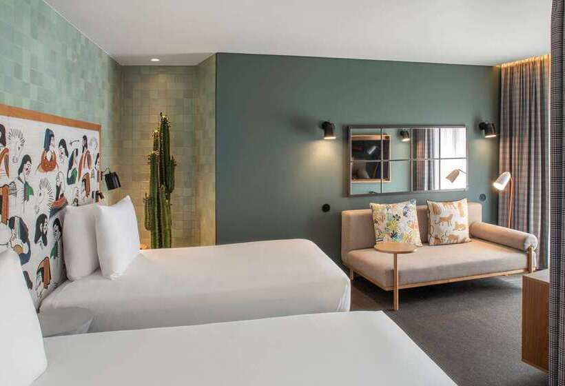 سوییت جونیور, Hilton Brussels Grand Place