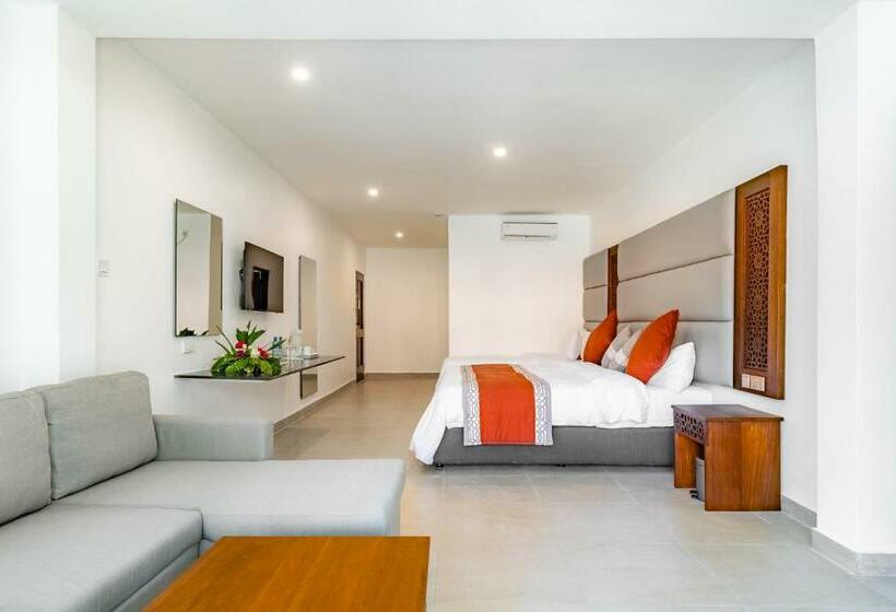 اتاق لوکس با چشم‌انداز دریا, Southern Palms Beach Resort