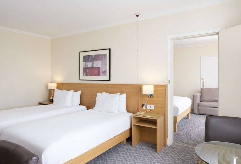 Номер Стандарт Адаптированный для Инвалидов, Hilton Northampton