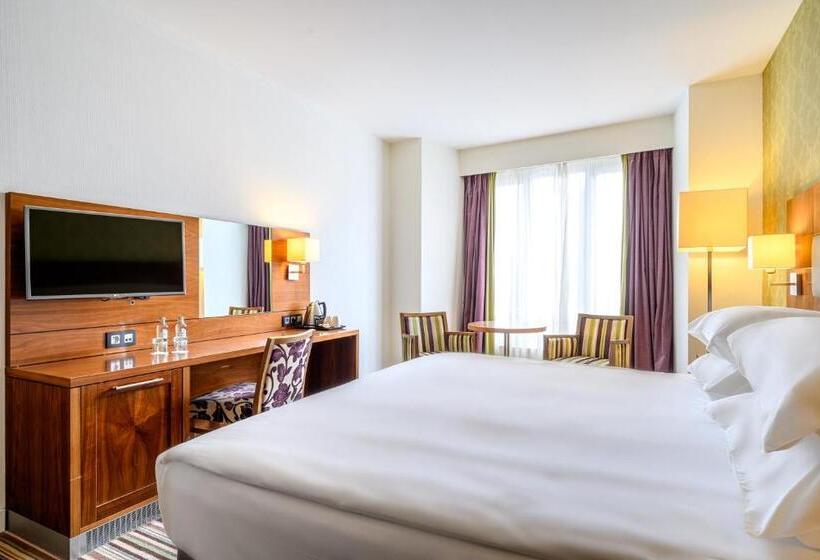 클래식 룸 킹 침대, Mercure Liege City Centre