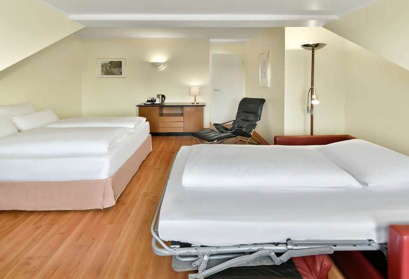 Семейный Номер, NH München City Süd