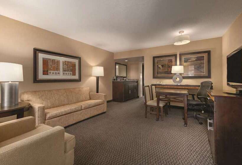 스위트, Embassy Suites Hotel Des Moines Downtown