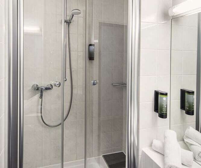 اتاق لوکس, Achat Hotel Stuttgart Zuffenhausen
