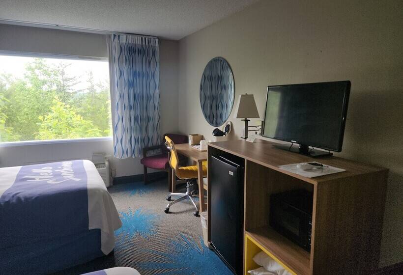 Номер Стандарт 2 Двуспальные Кровати, Days Inn By Wyndham Dahlonega University Area