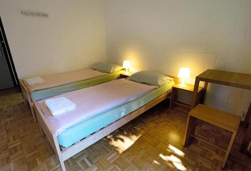 اتاق استاندارد یک نفره, Luzern Youth Hostel
