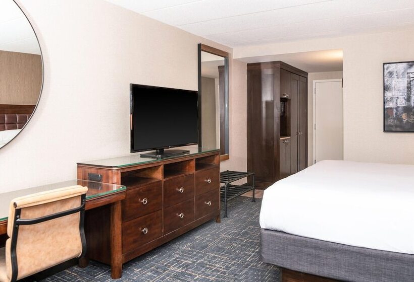 장애인을 위한 스탠다드 룸, Sheraton Ann Arbor