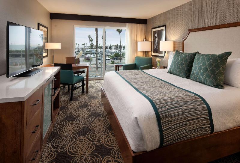 Номер Стандартный с Видом, Redondo Beach Hotel, Tapestry Collection By Hilton