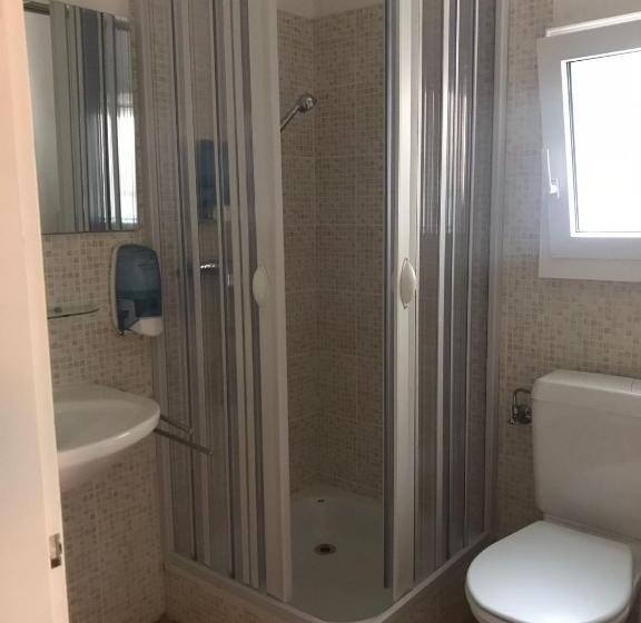 Номер Стандарт Трехместный, Albergo Ristorante Belcantone
