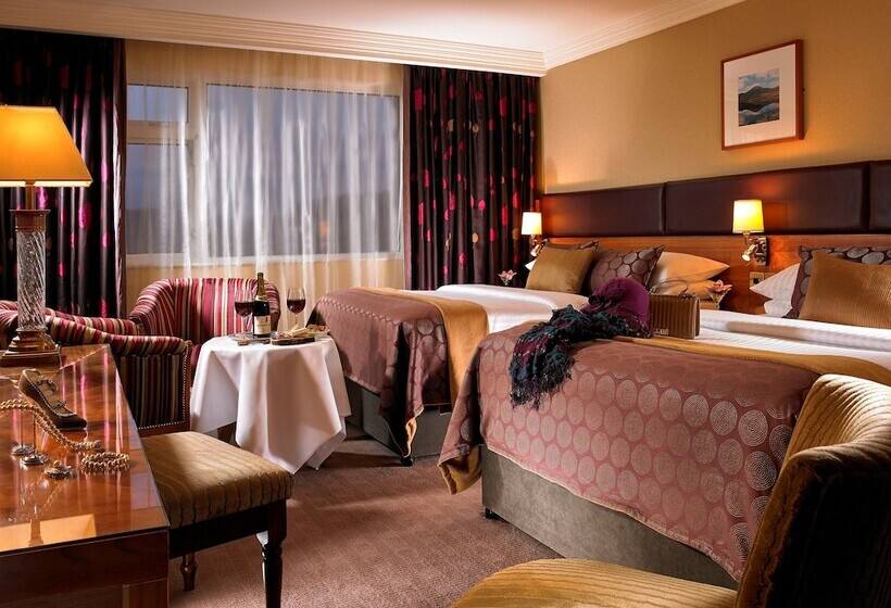 Номер Стандарт, Castlecourt Hotel, Spa & Leisure