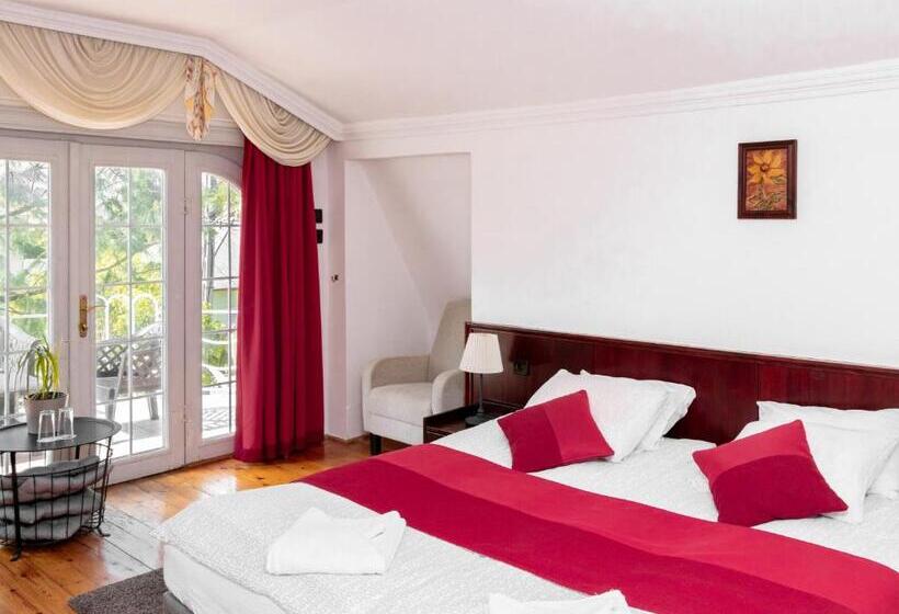 Номер Стандарт с Балконом, Kikelet Villa