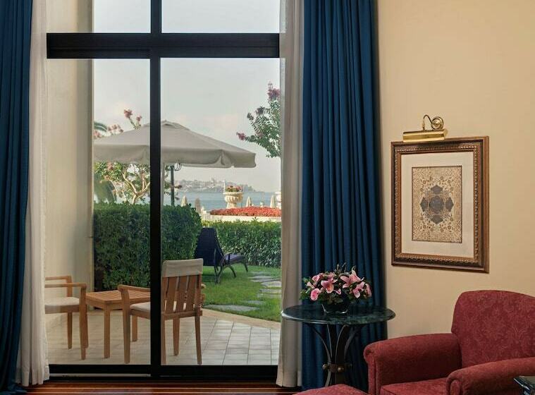 Standard Room, çırağan Palace Kempinski Istanbul