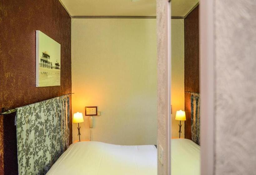 Номер Стандарт, Logis Hostellerie Du Neez