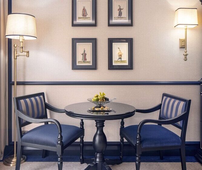 اتاق استاندارد با تخت بزرگ, Çırağan Palace Kempinski Istanbul