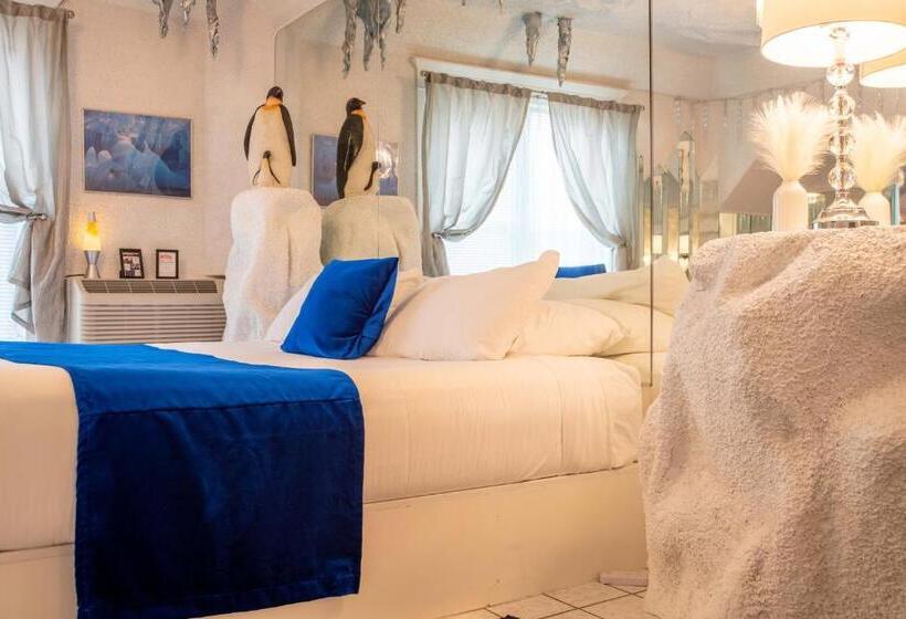 Номер Стандарт Вид на Сад, The Anniversary Inn   Logan