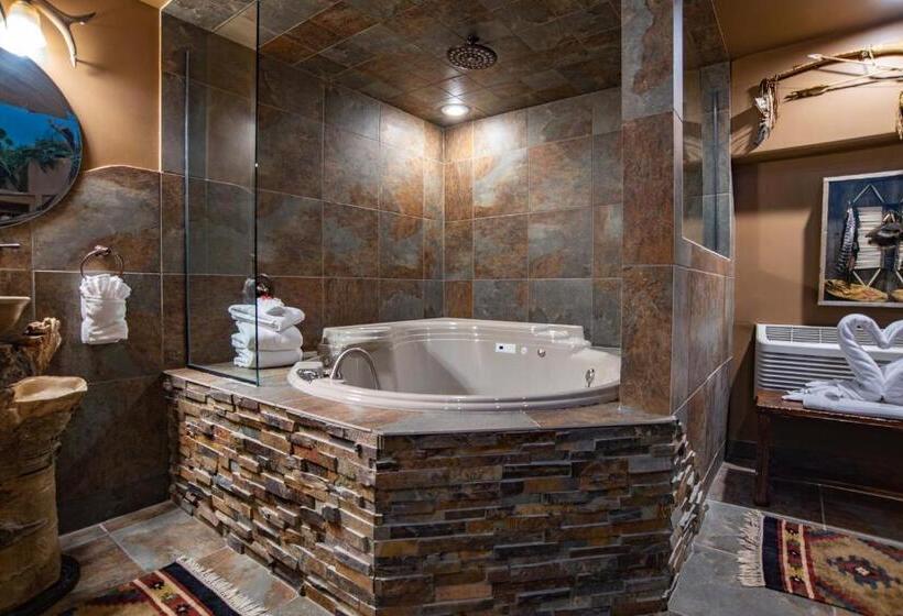 Номер Superior Кровать Кинг, The Anniversary Inn   Logan