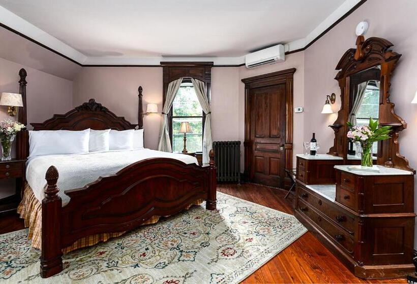 Номер Стандартный Кровать Куин, Cedar Crest Inn