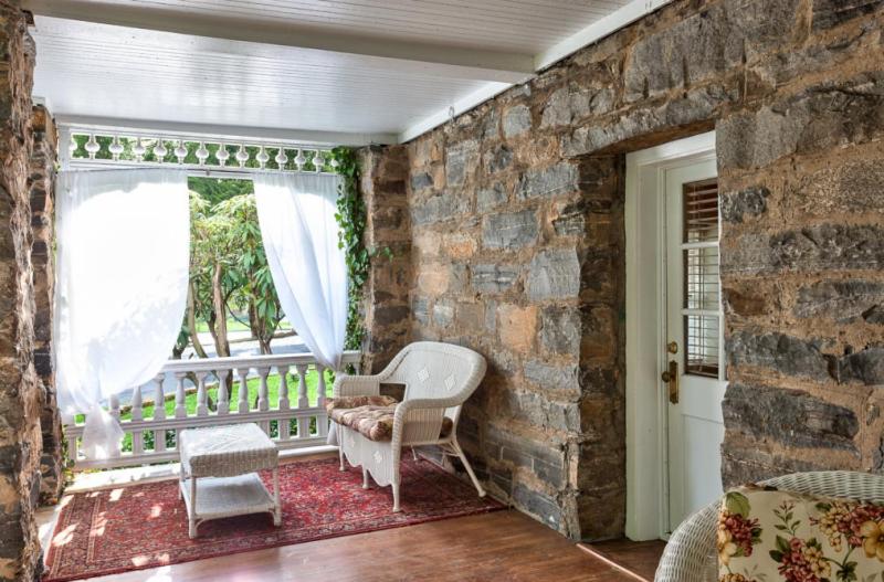 スイート, Cedar Crest Inn