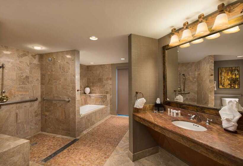 Люкс Кровать Кинг, Embassy Suites By Hilton Brea North Orange County