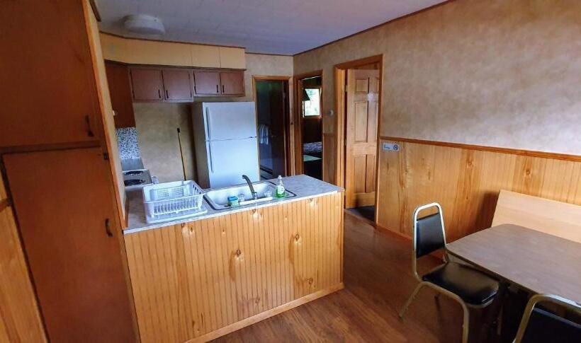 Люкс 2 Спальни, Red Ranch Inn