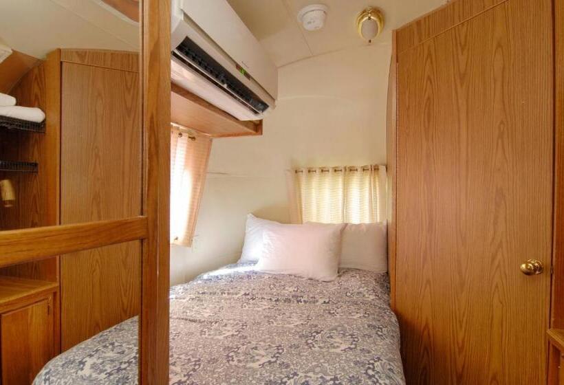 스탠다드 룸 더블 침대, Palm Canyon Hotel And Rv Resort
