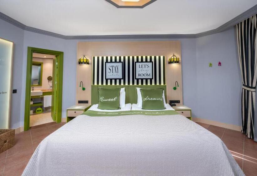 بنجلو قياسى, Selectum Family Resort Belek