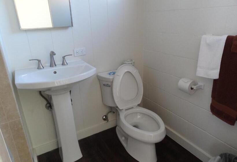 Номер Стандарт, Tip Top Motel