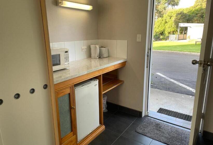 스탠다드 트리플 룸, Camperdown Cascade Motel