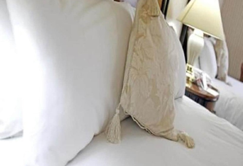 اتاق استاندارد یک نفره, Britannia Hotel Aberdeen