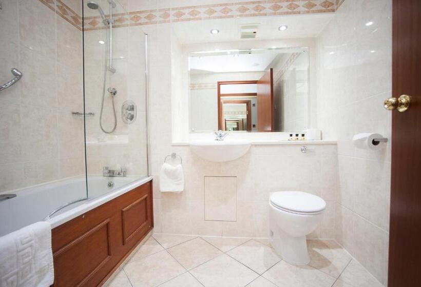 Семейный Номер, The Victoria Hotel Manchester By Compass Hospitality