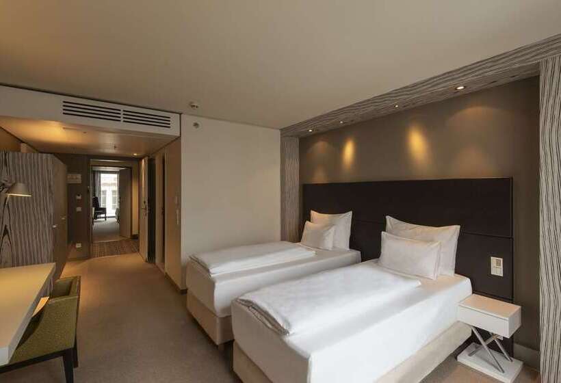اتاق خانوادگی, Hilton London Croydon