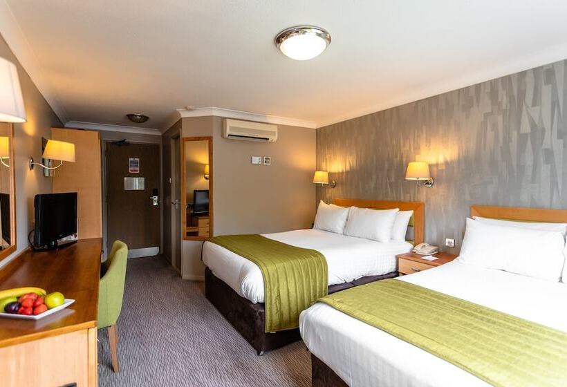 Номер Стандарт 2 Двуспальные Кровати, Holiday Inn A55 Chester West, An Ihg