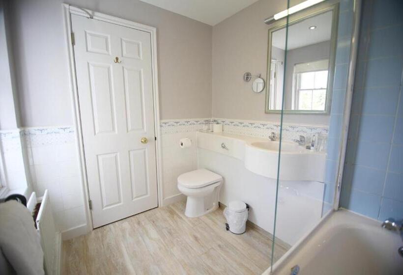 Классический Номер, Mercure Gloucester  Bowden Hall