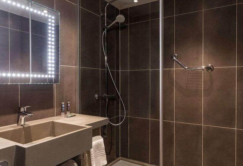 Номер Superior, Novotel Coventry