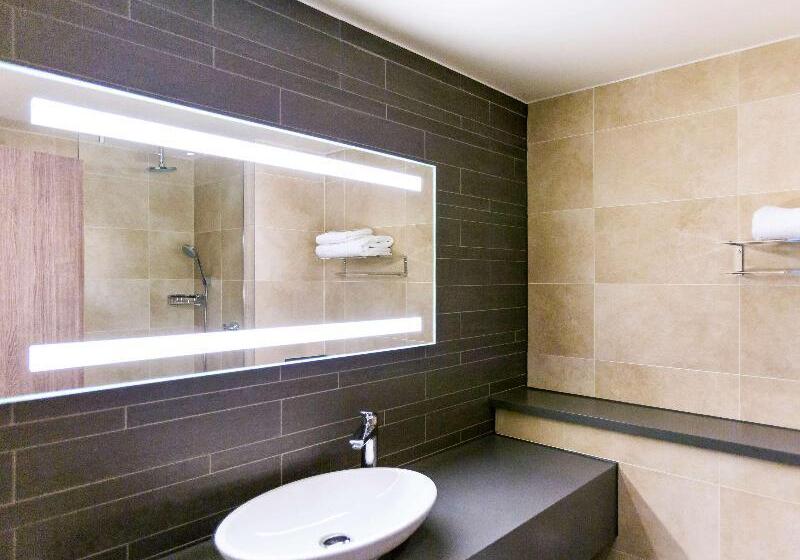 Семейный Номер, Mercure Dartford Brands Hatch Hotel & Spa