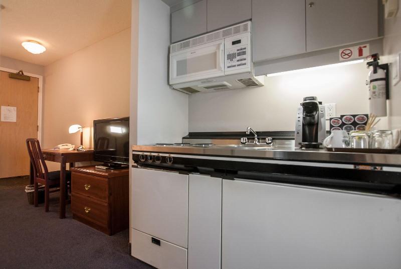デラックススイート, Rosedale On Robson Suite