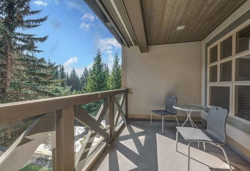 סוויטה, Blackcomb Springs Suites By Clique