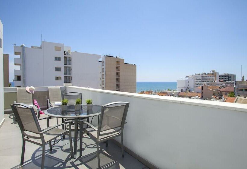 اتاق سوپریور سه تخته, Amorgos Boutique